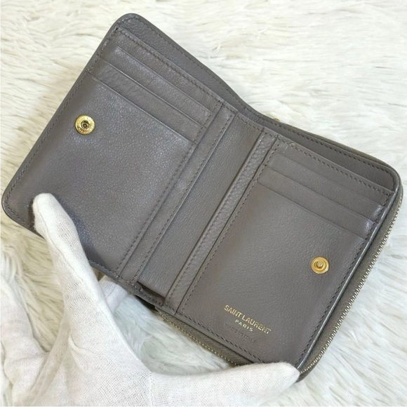 Yves Saint Laurent Gray Wallet with Gold Logo - Picture 11 of 13